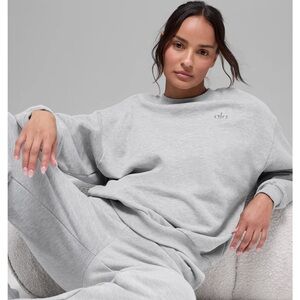 Alo Yoga Accolade Crewneck Sweatshirt Heather Light Gray Women's size Large